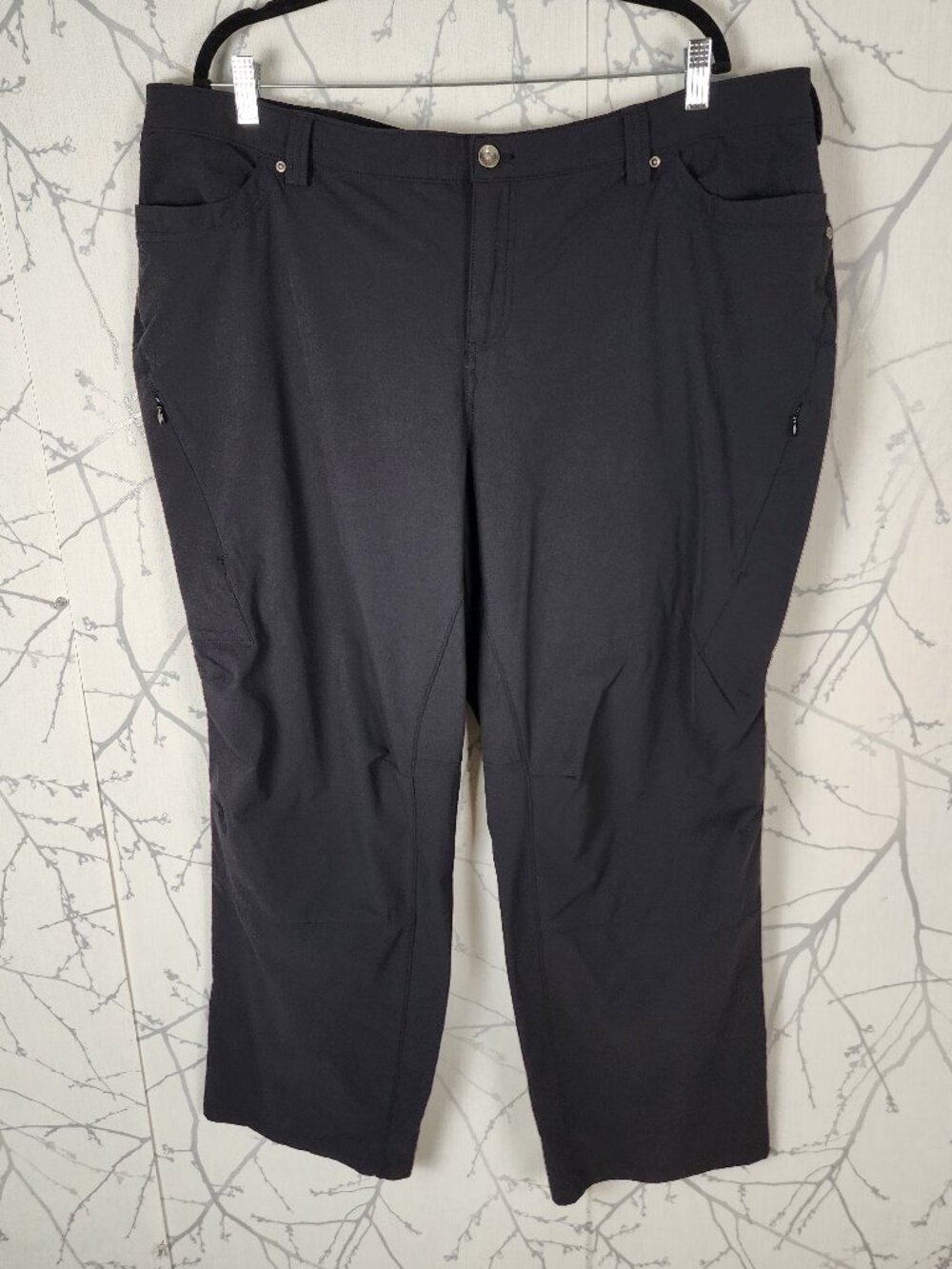 Duluth Trading Co Black Nylon Stretch Athletic Hiking Pants